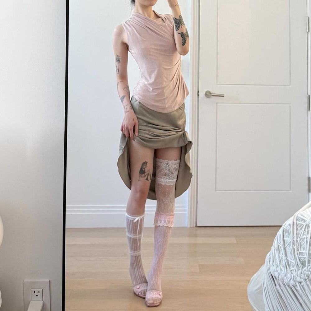 Bcbgmaxazria pink draped sleeveless top